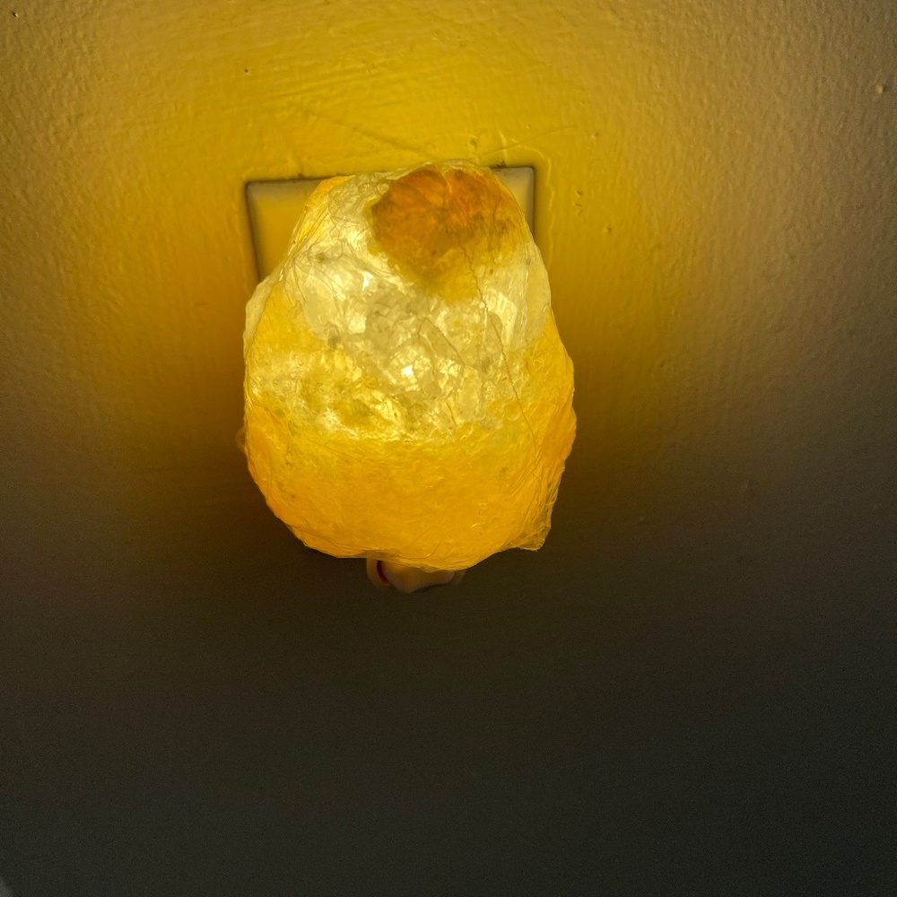 Salt lamp night light wall plug in